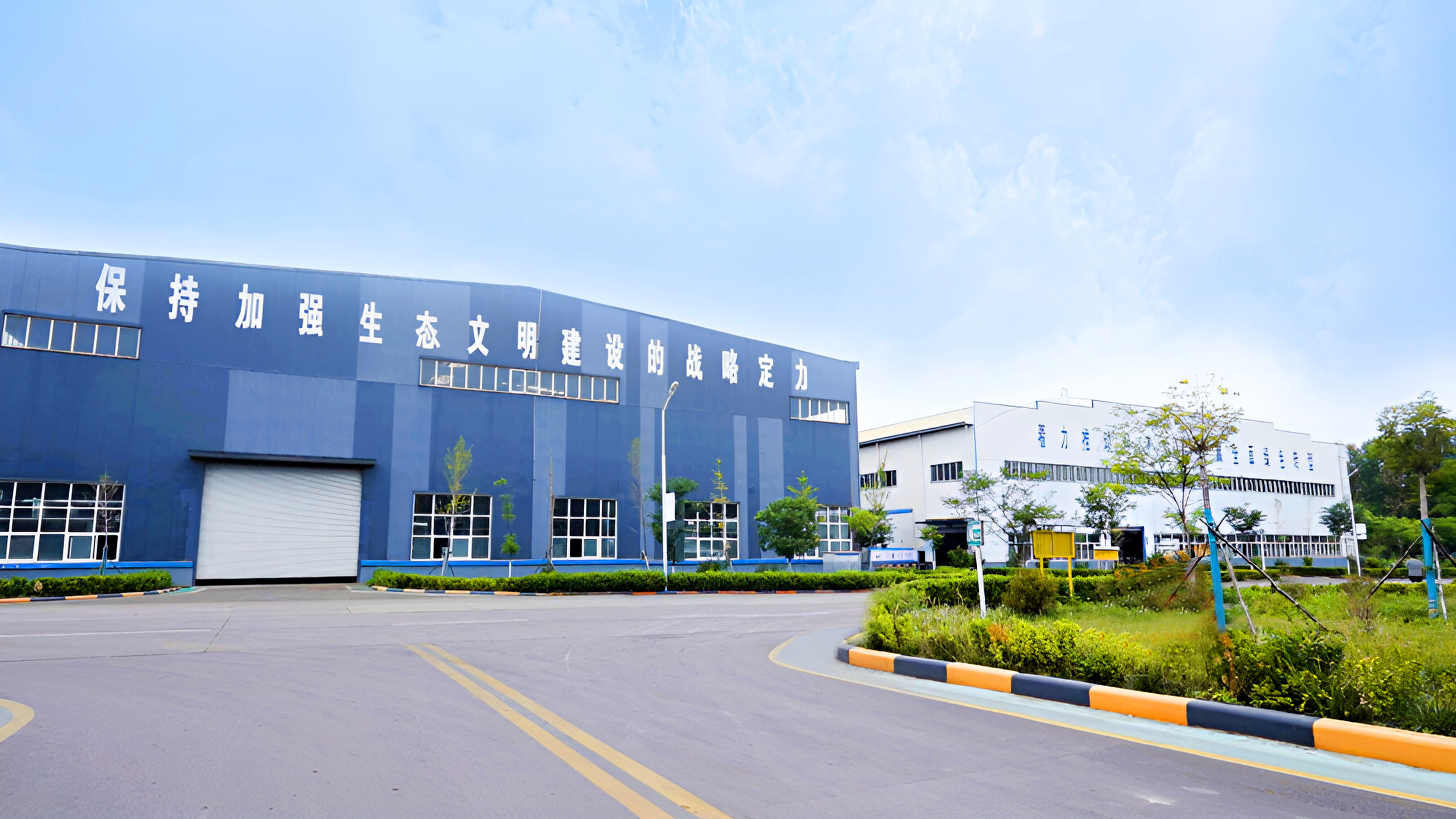 三名產(chǎn)業(yè)工人的轉型故事(民生一線)